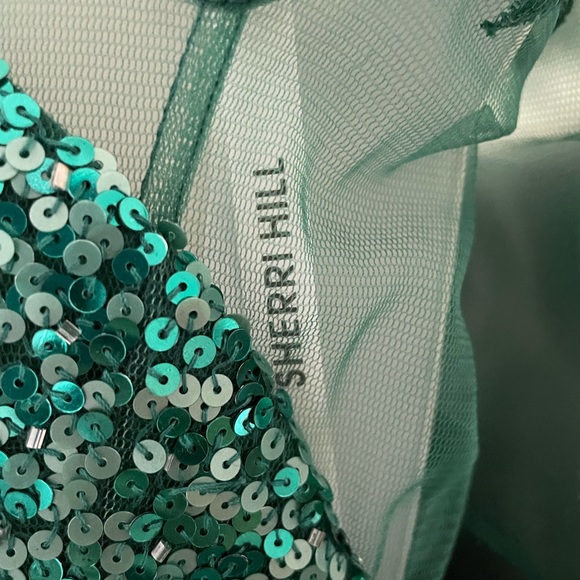 Sherri Hill Short High Neck Party Dress Emerald green - Picture 9 of 12